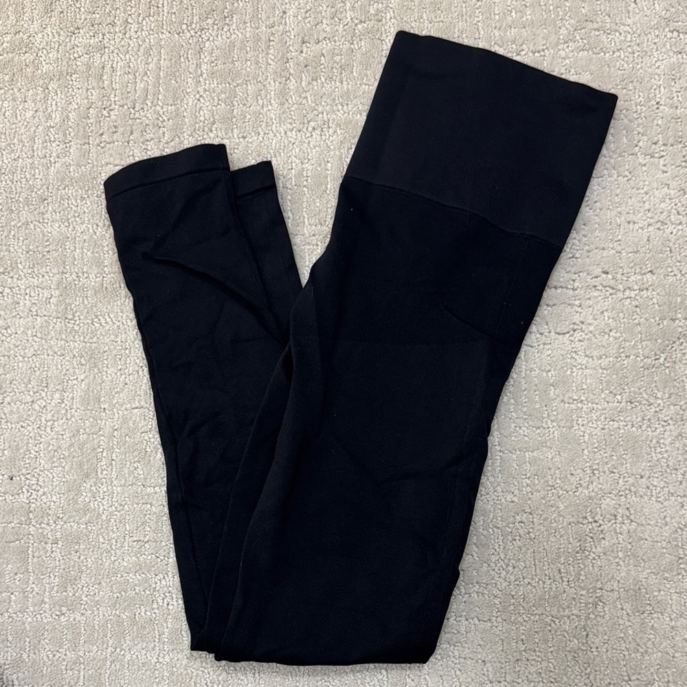 BLANQI Classic Black Leggings - size small